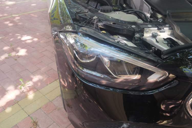 Used Mercedes-Benz C-Class 2022 Restyled C 260 L Sport Edition Right Front Headlight