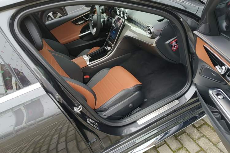 Used Mercedes-Benz C-Class 2022 Restyled C 260 L Sport Edition Right Front Seat