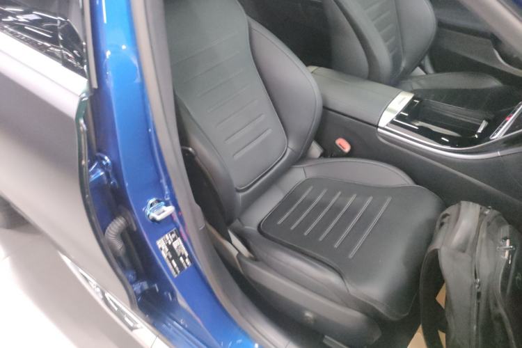 Used Mercedes-Benz C-Class 2022 Restyled C 200 L Sport Edition Right Front Seat