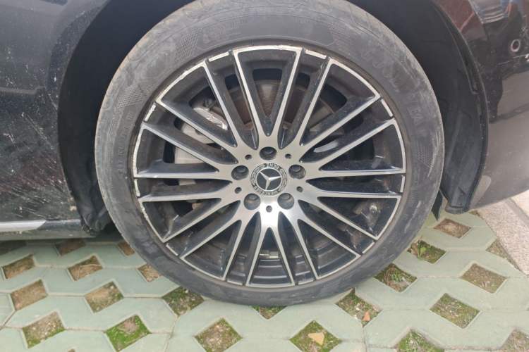 Used Mercedes-Benz C-Class 2022 C 260 L Right Front Wheel Hub