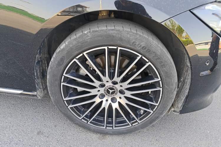Used Mercedes-Benz C-Class 2022 Facelift C 260 L Right Front Wheel Hub