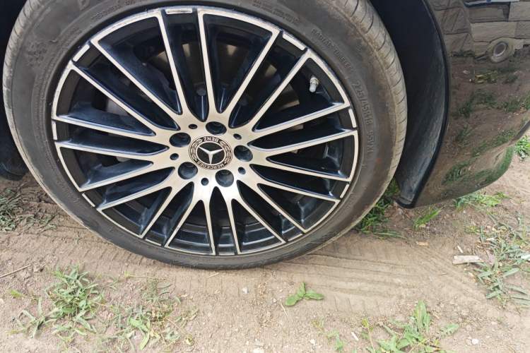 Used Mercedes-Benz C-Class 2022 Facelift C 260 L Right Front Wheel Hub