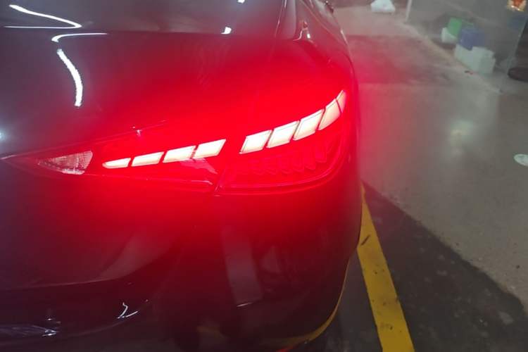 Used Mercedes-Benz C-Class 2022 Restyled C 260 L Sport Edition Right Rear Taillight