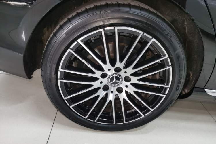 Used Mercedes-Benz C-Class 2022 Facelift C 260 L Right Rear Wheel Hub
