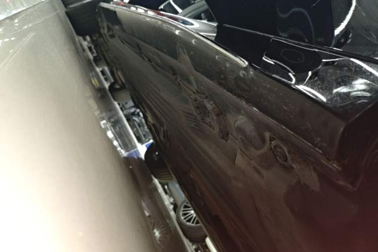 Used Mercedes-Benz C-Class 2022 Restyled C 200 L Sport Edition Right Side Sill