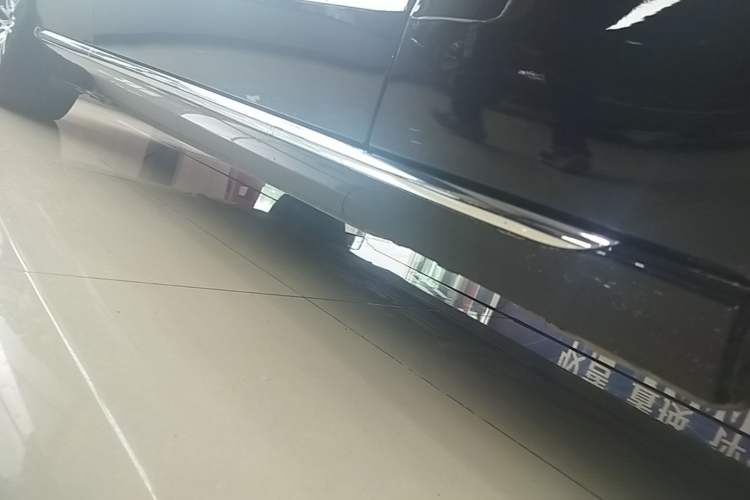 Used Mercedes-Benz C-Class 2022 C 260 L Right Side Sill