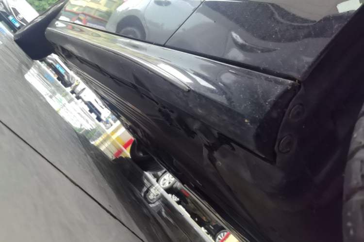 Used Mercedes-Benz C-Class 2022 C 200 L Sport Edition Right Side Sill