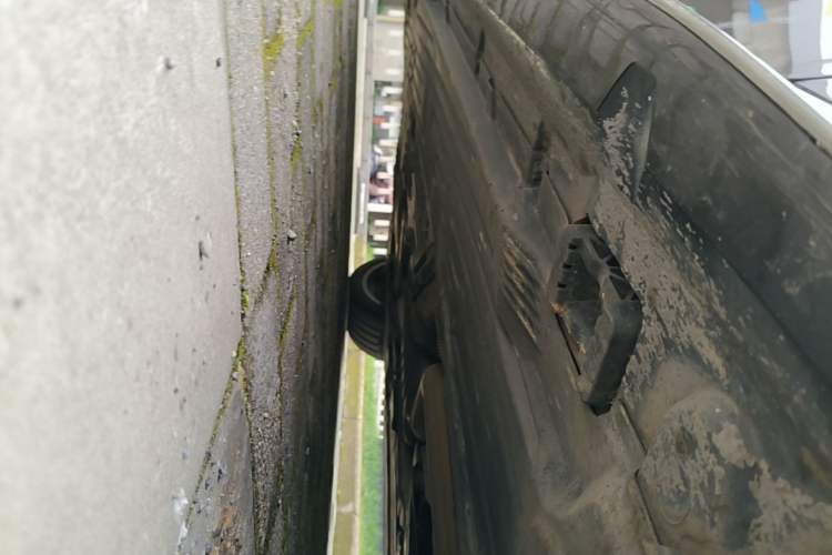 Used Mercedes-Benz C-Class 2022 Restyled C 260 L Sport Edition Right Side Sill