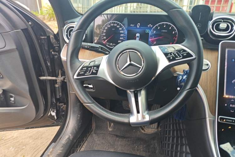 Used Mercedes-Benz C-Class 2022 Facelift C 260 L Steering Wheel