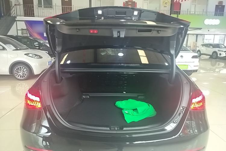 Used Mercedes-Benz C-Class 2022 C 260 L Trunk