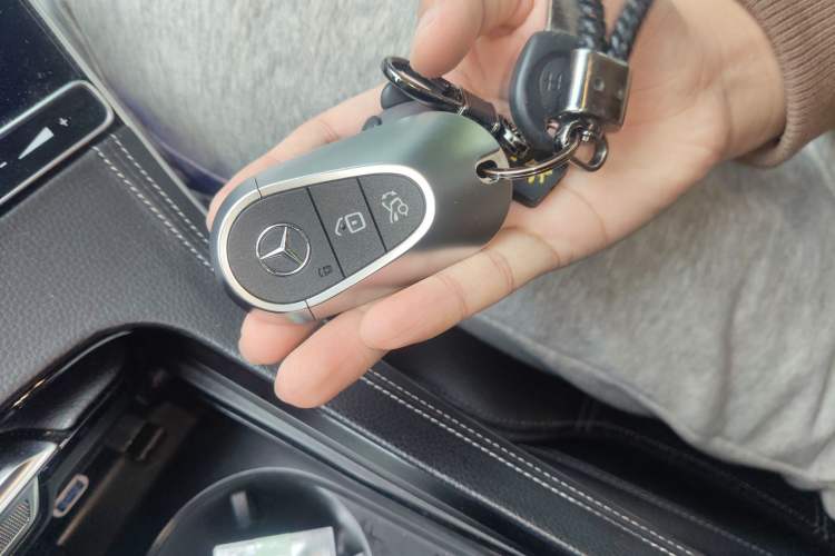 Used Mercedes-Benz C-Class 2022 C 260 L Vehicle Key
