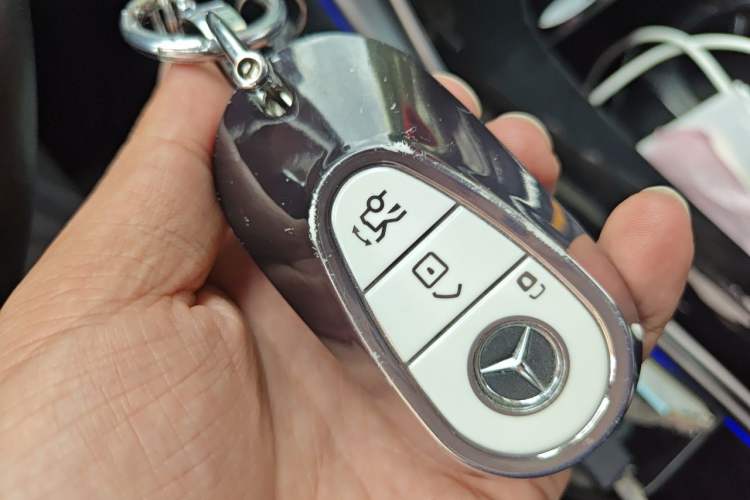 Used Mercedes-Benz C-Class 2022 C 260 L Vehicle Key