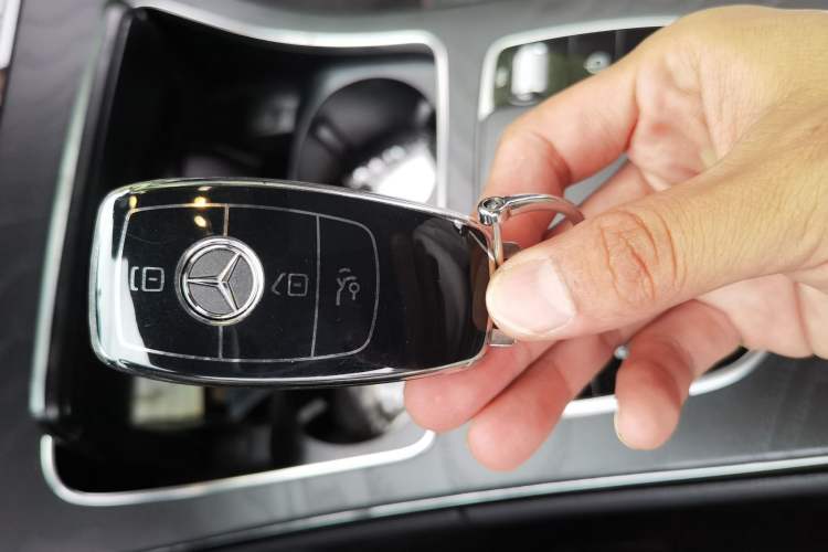Used Mercedes-Benz C-Class 2022 Refreshed C 260 Coupe Vehicle Key