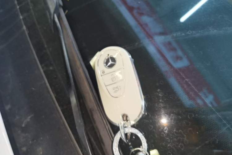 Used Mercedes-Benz C-Class 2022 Facelift C 260 L Vehicle Key