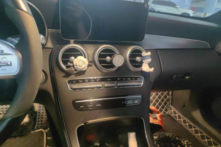 Used Mercedes-Benz C-Class 2022 Refreshed C 260 Coupe Audio And AC Panel