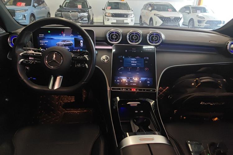 Used Mercedes-Benz C-Class 2022 C 200 L Sport Edition Center Console