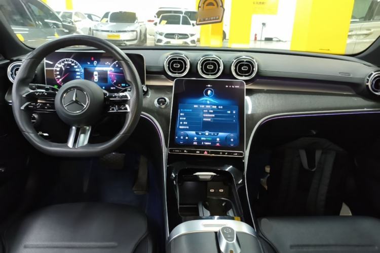Used Mercedes-Benz C-Class 2022 C 260 L Sport Edition Center Console