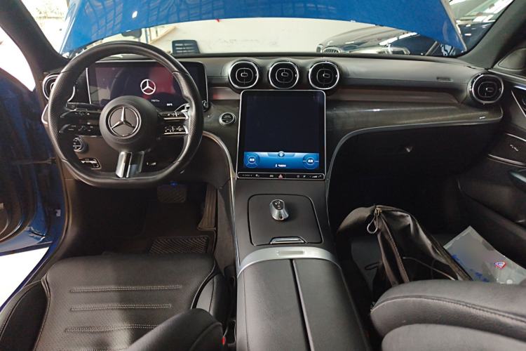 Used Mercedes-Benz C-Class 2022 C 200 L Sport Edition Center Console