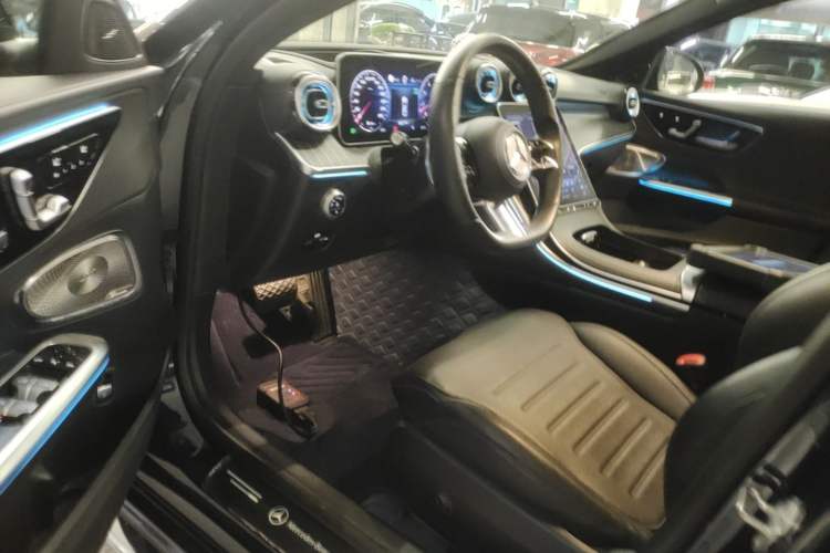 Used Mercedes-Benz C-Class 2022 C 260 L Obsidian Night Sport Edition Driver Seat