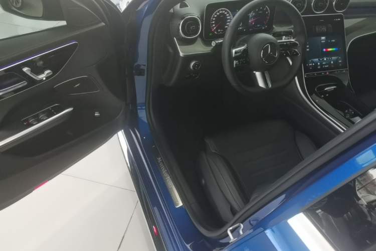 Used Mercedes-Benz C-Class 2022 C 200 L Sport Edition Driver Seat