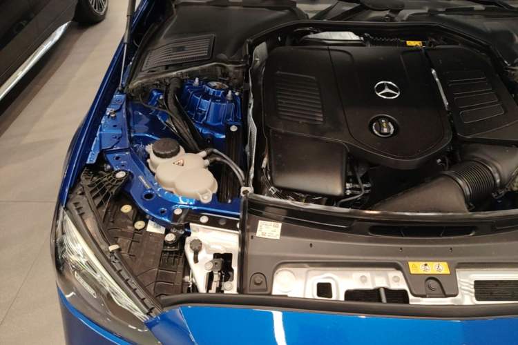 Used Mercedes-Benz C-Class 2022 C 200 L Sport Edition Engine Bay Right