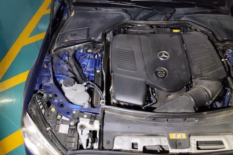 Used Mercedes-Benz C-Class 2022 Revised C 260 L Starry Night Sport Edition Engine Bay Right