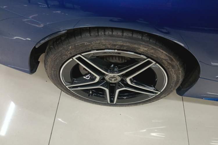 Used Mercedes-Benz C-Class 2022 Refreshed C 260 Coupe Exterior 5