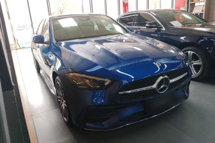Used Mercedes-Benz C-Class 2022 Restyled C 260 L Sport Edition Front Right 45 Deg