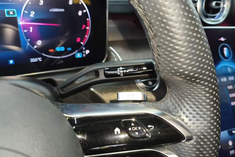 Used Mercedes-Benz C-Class 2022 C 260 L Sport Edition Gear Lever
