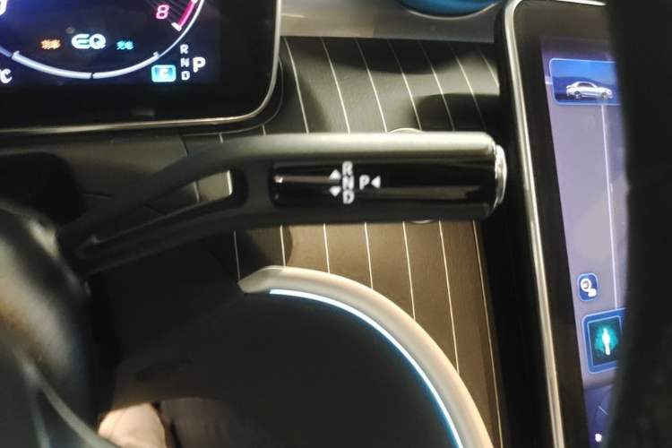 Used Mercedes-Benz C-Class 2022 C 260 L Obsidian Night Sport Edition Gear Lever
