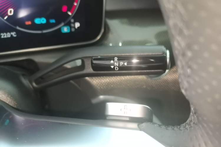 Used Mercedes-Benz C-Class 2022 C 200 L Sport Edition Gear Lever