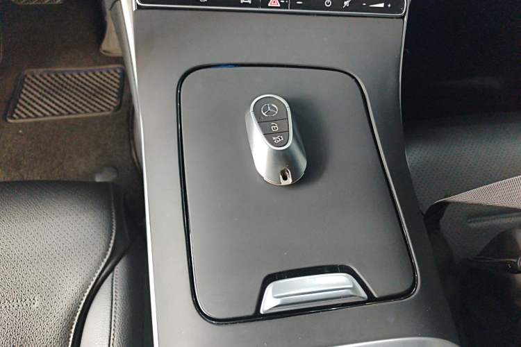 Used Mercedes-Benz C-Class 2022 C 200 L Sport Edition Gear Lever
