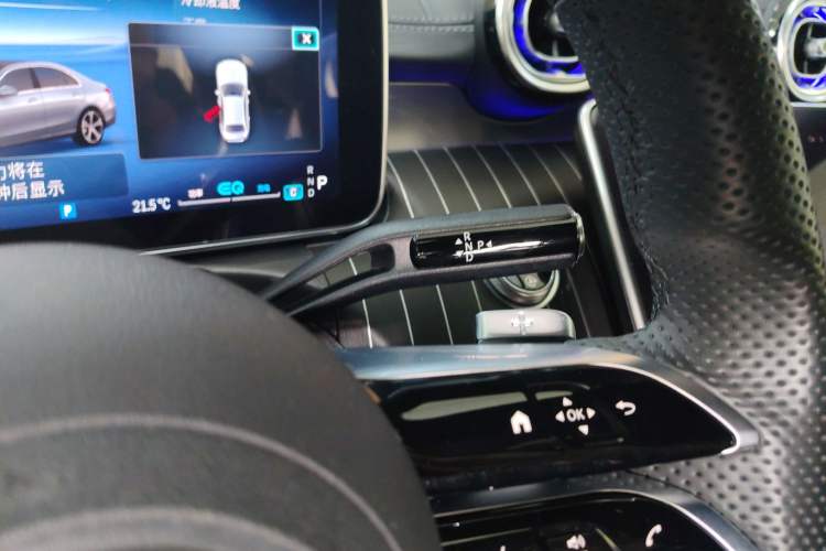 Used Mercedes-Benz C-Class 2022 Restyled C 260 L Sport Edition Gear Lever