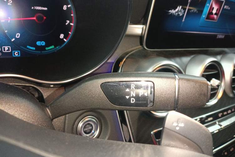 Used Mercedes-Benz C-Class 2022 Refreshed C 260 Coupe Gear Lever