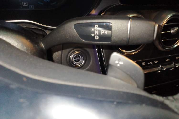 Used Mercedes-Benz C-Class 2022 Refreshed C 260 Coupe Gear Lever