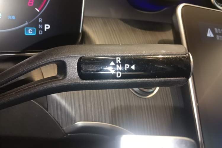 Used Mercedes-Benz C-Class 2022 C 200 L Sport Edition Gear Lever