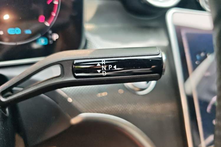 Used Mercedes-Benz C-Class 2022 Restyled C 260 L Sport Edition Gear Lever