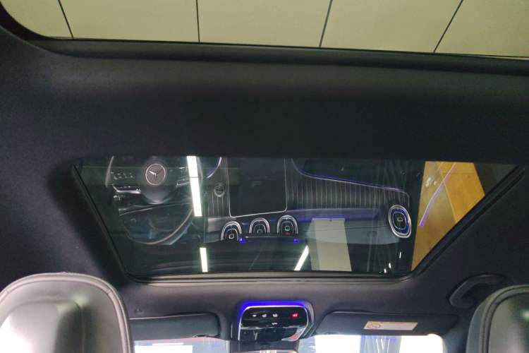 Used Mercedes-Benz C-Class 2022 Restyled C 260 L Sport Edition Headliner