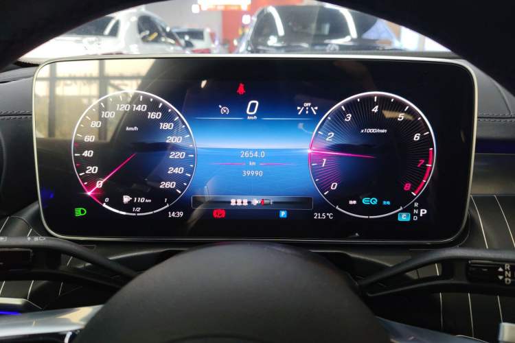 Used Mercedes-Benz C-Class 2022 Restyled C 260 L Sport Edition Instrument Cluster