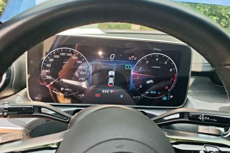 Used Mercedes-Benz C-Class 2022 Restyled C 260 L Sport Edition Instrument Cluster