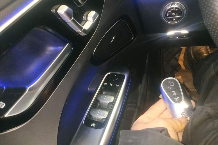 Used Mercedes-Benz C-Class 2022 Restyled C 260 L Sport Edition Interior 1