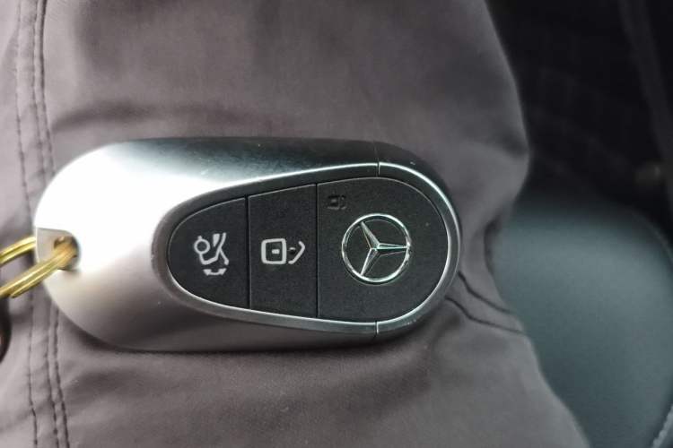 Used Mercedes-Benz C-Class 2022 C 260 L Sport Edition Interior 1
