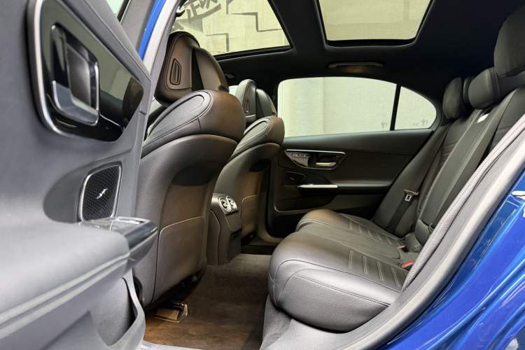Used Mercedes-Benz C-Class 2022 C 260 L Sport Edition Interior 3