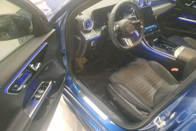 Used Mercedes-Benz C-Class 2022 Restyled C 260 L Sport Edition Interior 3