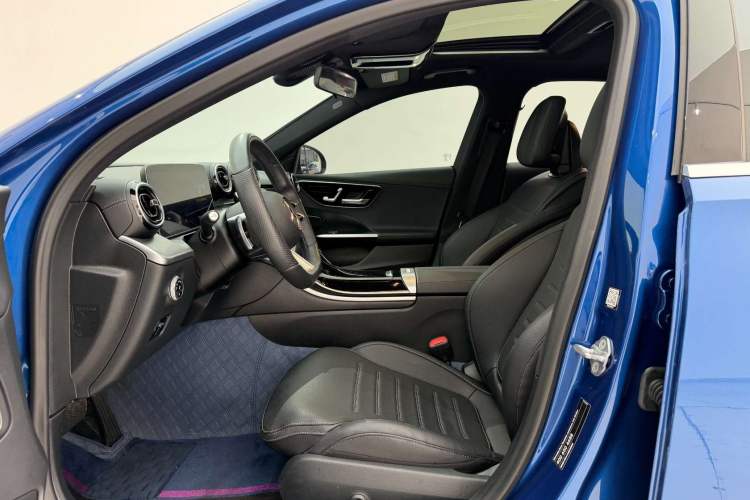 Used Mercedes-Benz C-Class 2022 C 200 L Sport Edition Interior 3