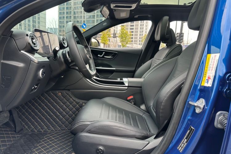 Used Mercedes-Benz C-Class 2022 C 260 L Sport Edition Interior 3