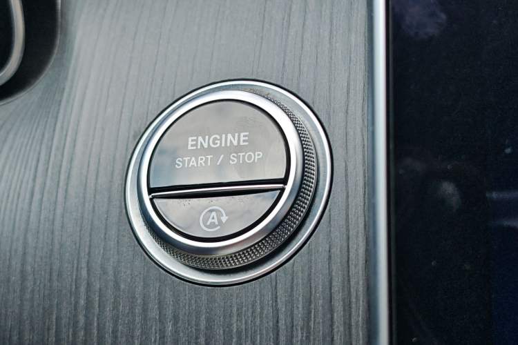 Used Mercedes-Benz C-Class 2022 Restyled C 200 L Sport Edition Interior 4