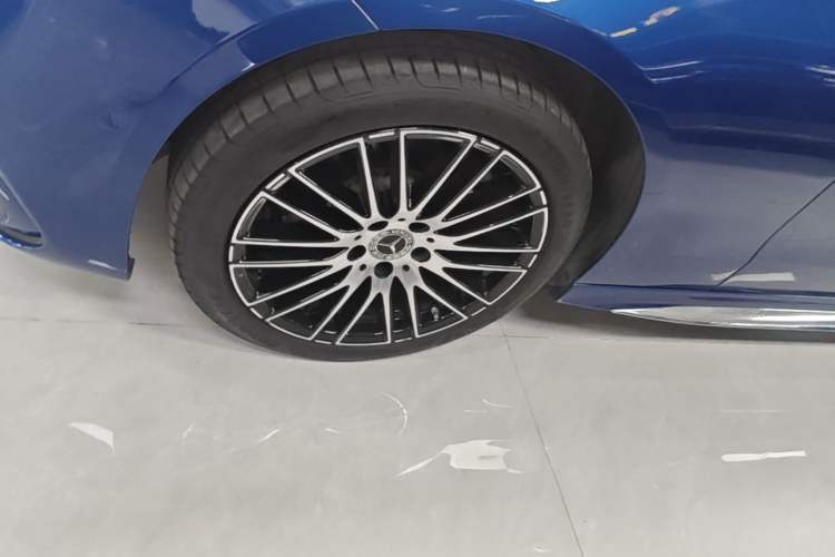 Used Mercedes-Benz C-Class 2022 Restyled C 260 L Sport Edition Left Front Wheel Hub