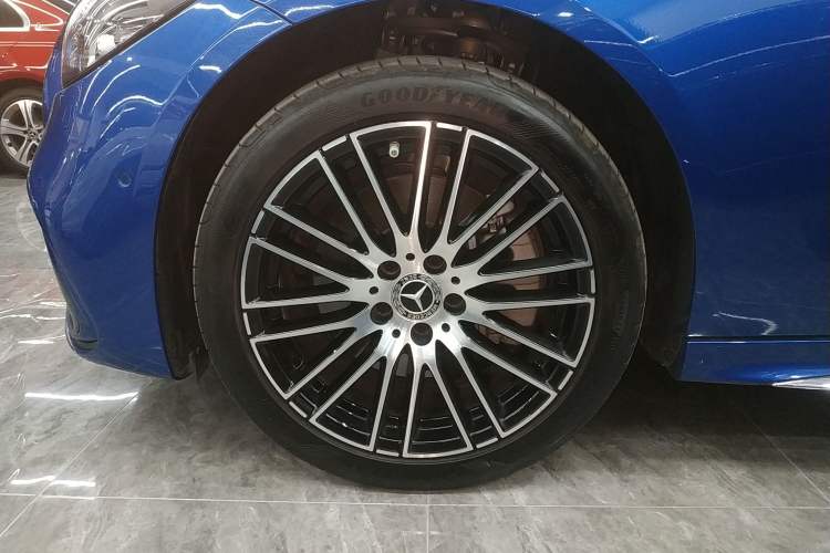Used Mercedes-Benz C-Class 2022 Restyled C 260 L Sport Edition Left Front Wheel Hub