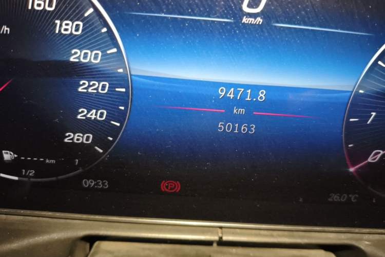 Used Mercedes-Benz C-Class 2022 Restyled C 200 L Sport Edition Odometer Close Up